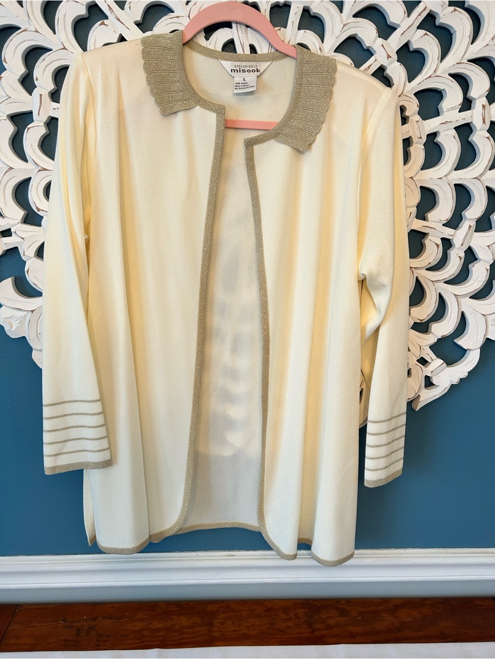 Vintage Exclusively Misook Cream Open-Front Knit Cardigan with Metallic Trim